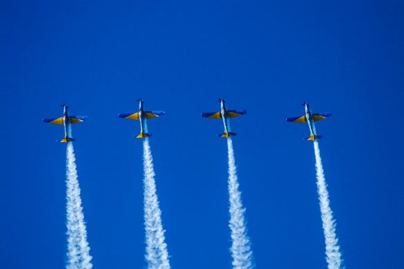 Balneário Camboriú (SC),  07/05/2022 - Esquadrilha da Fumaça / Aeronaves da Força Aerea Brasileira se apresentam, na tarde deste sábado (07) 
na Orla da Praia de Balneário Camboriú, Santa Catarina.