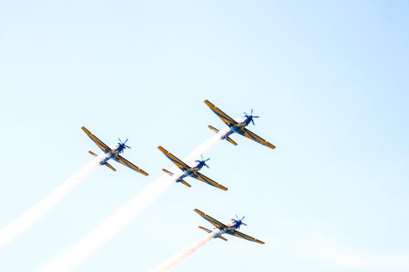 Balneário Camboriú (SC),  07/05/2022 - Esquadrilha da Fumaça / Aeronaves da Força Aerea Brasileira se apresentam, na tarde deste sábado (07) 
na Orla da Praia de Balneário Camboriú, Santa Catarina.