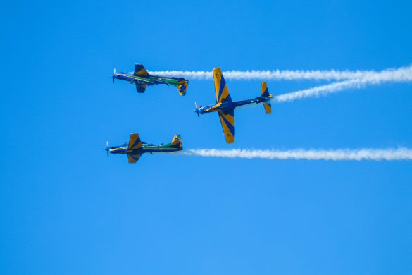 Balneário Camboriú (SC),  07/05/2022 - Esquadrilha da Fumaça / Aeronaves da Força Aerea Brasileira se apresentam, na tarde deste sábado (07) 
na Orla da Praia de Balneário Camboriú, Santa Catarina.