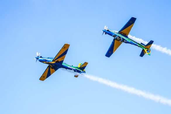 Balneário Camboriú (SC),  07/05/2022 - Esquadrilha da Fumaça / Aeronaves da Força Aerea Brasileira se apresentam, na tarde deste sábado (07) 
na Orla da Praia de Balneário Camboriú, Santa Catarina.