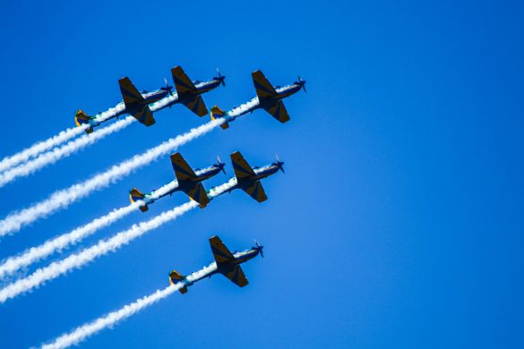 Balneário Camboriú (SC),  07/05/2022 - Esquadrilha da Fumaça / Aeronaves da Força Aerea Brasileira se apresentam, na tarde deste sábado (07) 
na Orla da Praia de Balneário Camboriú, Santa Catarina.