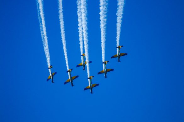 Balneário Camboriú (SC),  07/05/2022 - Esquadrilha da Fumaça / Aeronaves da Força Aerea Brasileira se apresentam, na tarde deste sábado (07) 
na Orla da Praia de Balneário Camboriú, Santa Catarina.