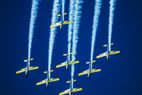 Balneário Camboriú (SC),  07/05/2022 - Esquadrilha da Fumaça / Aeronaves da Força Aerea Brasileira se apresentam, na tarde deste sábado (07) 
na Orla da Praia de Balneário Camboriú, Santa Catarina.