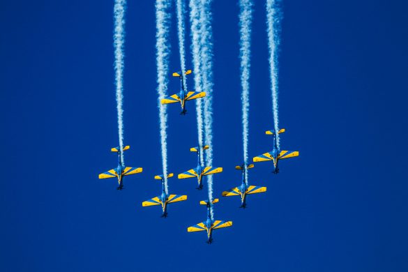 Balneário Camboriú (SC),  07/05/2022 - Esquadrilha da Fumaça / Aeronaves da Força Aerea Brasileira se apresentam, na tarde deste sábado (07) 
na Orla da Praia de Balneário Camboriú, Santa Catarina.