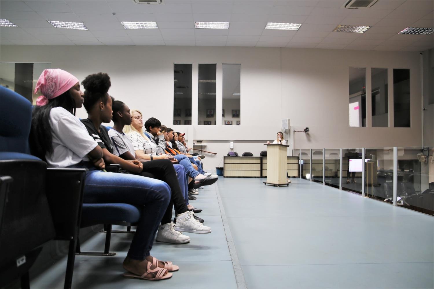 Novembro Dourado palestra trata do câncer infantojuvenil