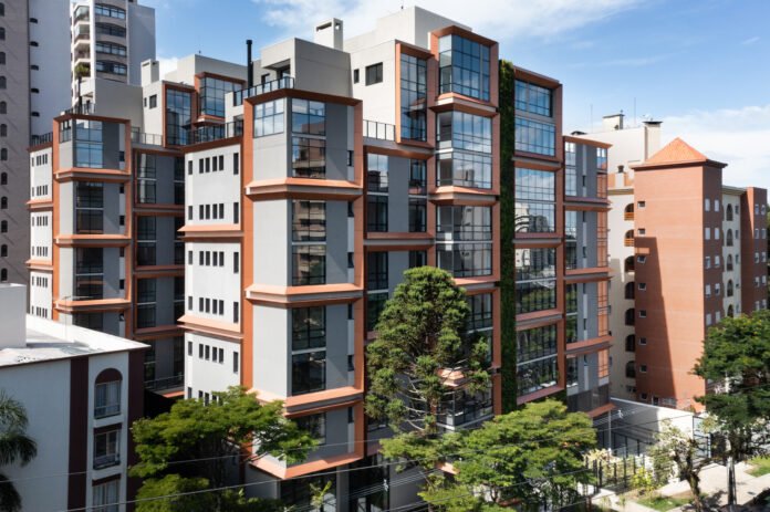 EM-230405-GT-1258--1-