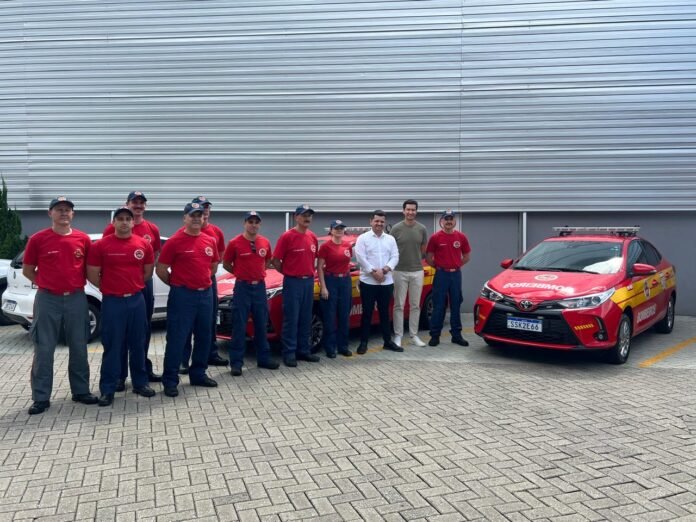 Entrega de viaturas Bombeiros de Brusque _deputadoGilsonMarques (4)