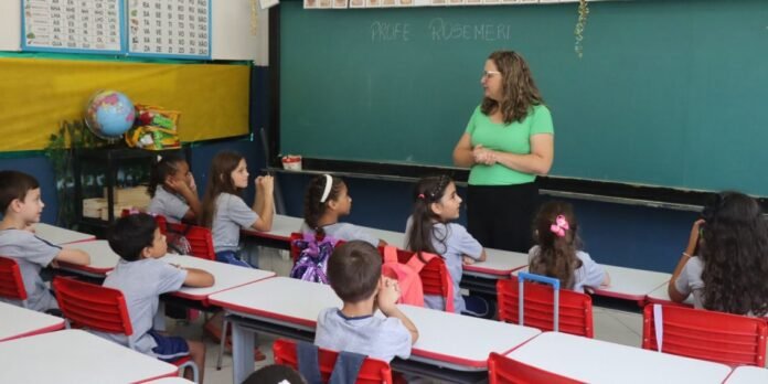 educacao-aulas-1140x570