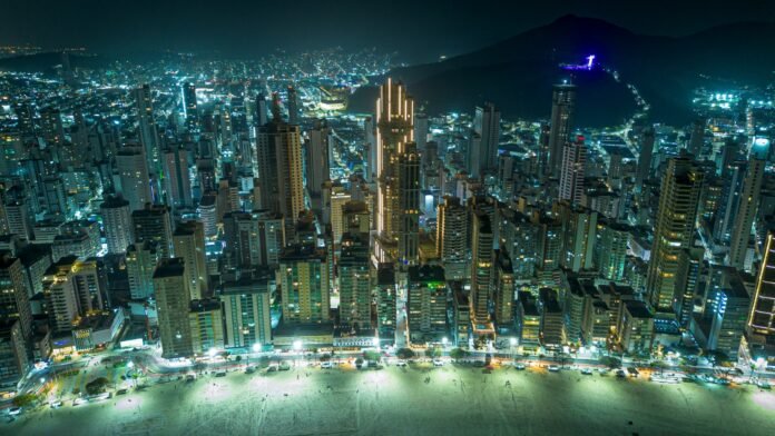 Hotelaria, comércio, restaurantes e atrativos se preparam para bastante movimento em Balneário Camboriú Foto BC Convention