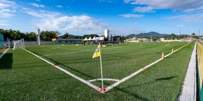 escolinha-cbf-bc-1140x570