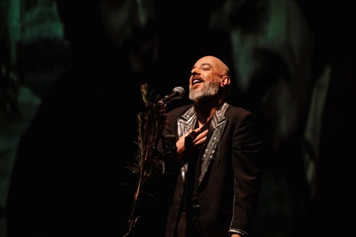 Renato Turnes leva espetáculo Homens Pink para cidades de SC. crédito Sabrina Marthendal