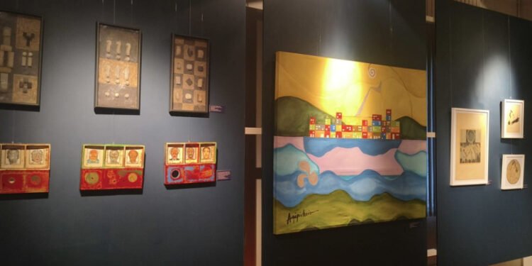 Exposição reúne obras de diferentes períodos nos 50 anos da Fundação Genésio Miranda Lins